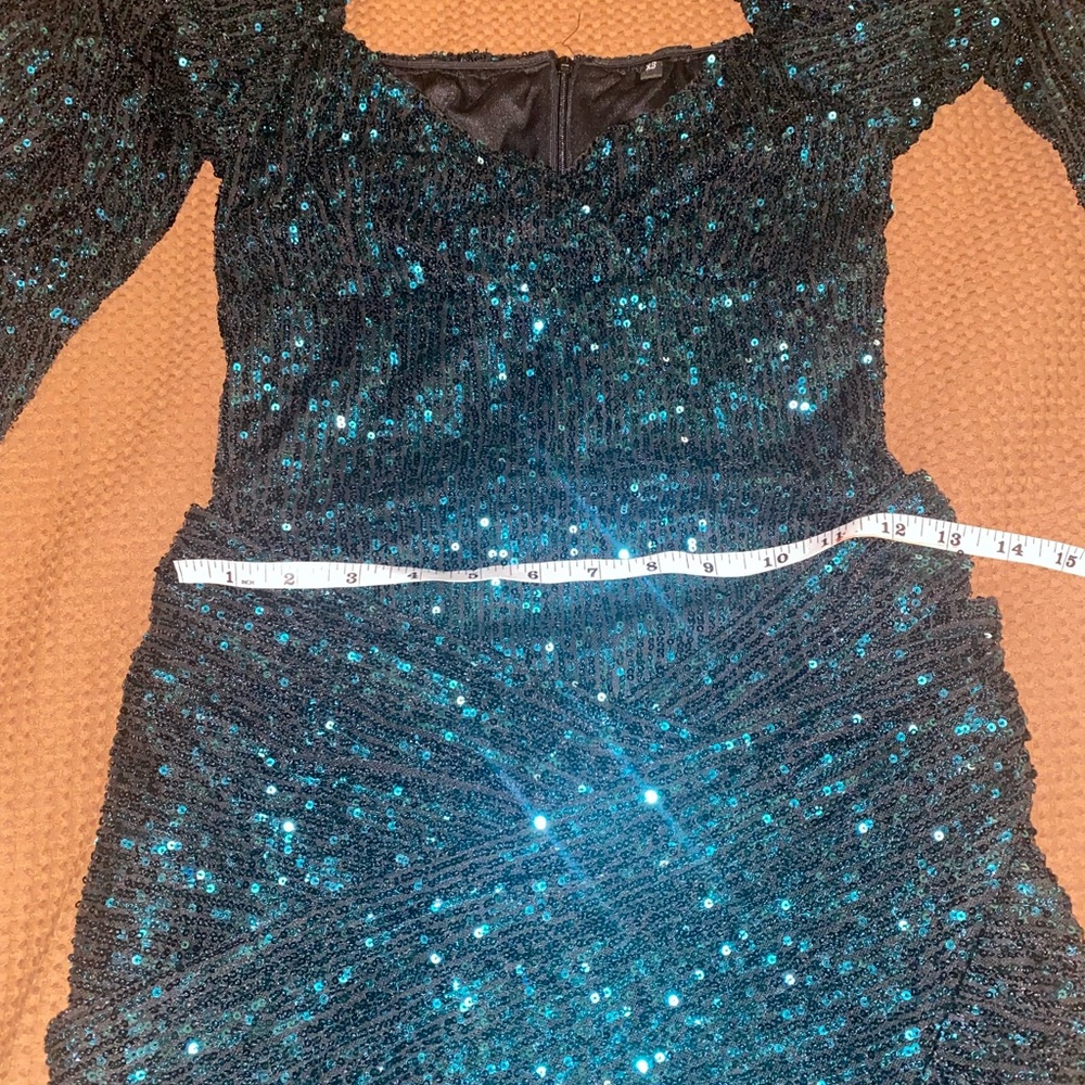 Sweetheart Sequin Puff Sleeve Dress - Picture 6 of 6